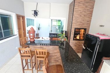 Casa &agrave; venda - 140m&sup2; - PARQUE BANDEIRANTES