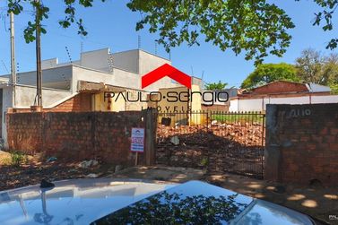 Terreno &agrave; venda - 360m&sup2; - Parque Danielle