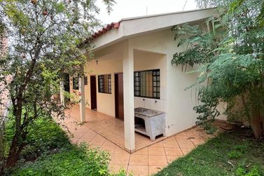 Casa &agrave; venda - 245m&sup2; - Zona II