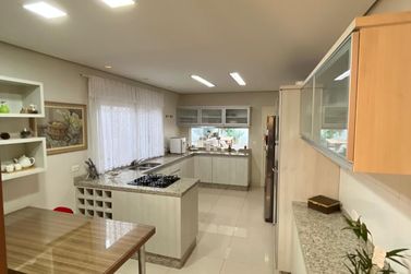 Casa &agrave; venda - 345m&sup2; - Jardim Tamoio