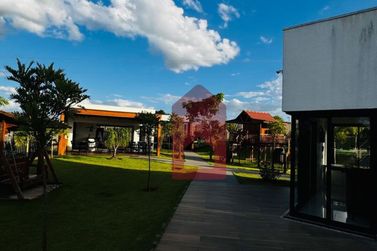 Terreno &agrave; venda - 246m&sup2; - Zona III