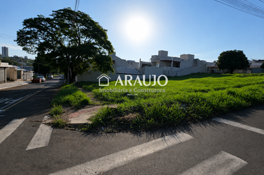Terreno &agrave; venda - 343m&sup2; - Parque Alphaville