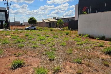 Terreno &agrave; venda - 192m&sup2; - Jardim Trianon