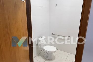 Sal&atilde;o Comercial para alugar - 301m&sup2; - Jardim Birigui