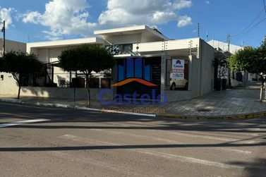 Casa &agrave; venda - 150m&sup2; - ZONA II