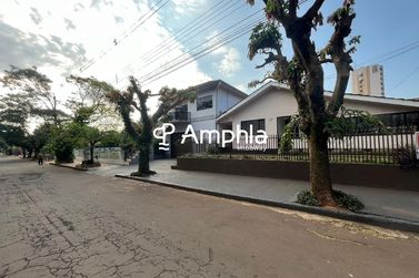 Casa &agrave; venda - 170m&sup2; - Centro