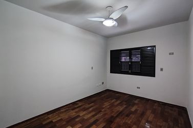 Casa para alugar - 203m&sup2; - ZONA IV