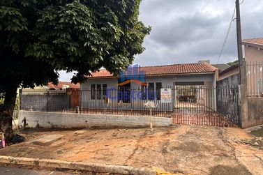 Casa para alugar - 100m&sup2; - JARDIM TAMOIO