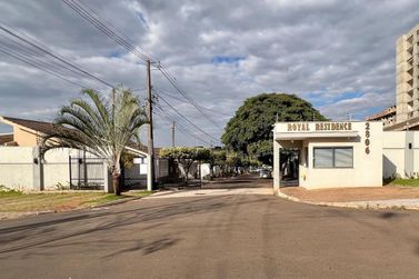 Casa &agrave; venda - Centro