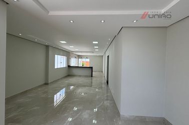 Casa &agrave; venda - 202m&sup2; - Zona 1a  Pr&oacute;ximo Ao Hospital Cemil