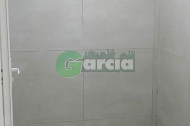 Sal&atilde;o Comercial para alugar - 360m&sup2; - Parque Colina Verde