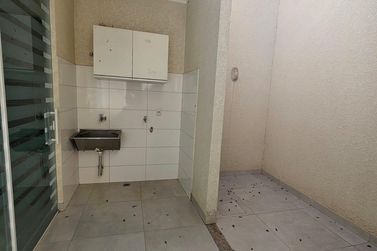 Casa &agrave; venda - 150m&sup2; - Jardim Santa Clara