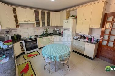 Sobrado &agrave; venda - 490m&sup2; - Jardim Global