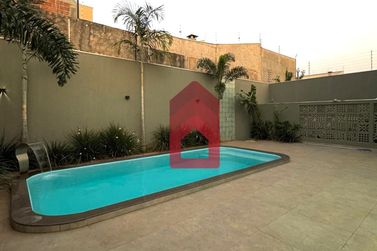 Casa para alugar - 380m&sup2; - Jardim Imigrantes II