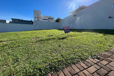 Terreno &agrave; venda - 432m&sup2; - -