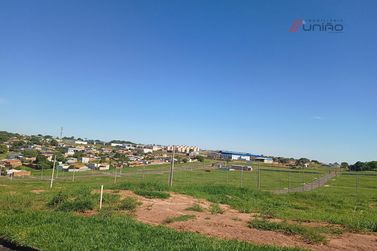 Terreno &agrave; venda - 216m&sup2; - Parque Mont Sion