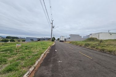 Terreno &agrave; venda - 216m&sup2; - Parque Metropolitano