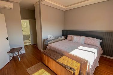 Sala Comercial &agrave; venda - 342m&sup2; - Centro