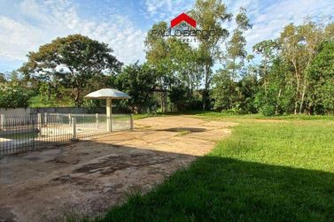 Ch&aacute;cara &agrave; venda - 20m&sup2; - Jardim Universit&aacute;rio