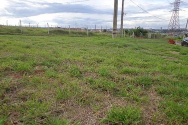 Terreno &agrave; venda - 218m&sup2; - Jardim Real