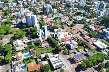 Terreno &agrave; venda - 700m&sup2; - Jardim Porto Alegre