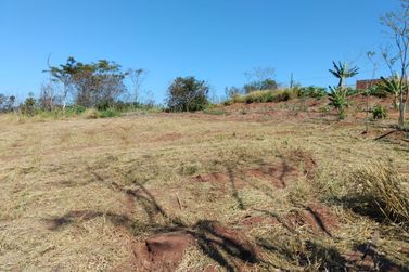 Terreno &agrave; venda - 4095m&sup2; - JARDIM IP&Ecirc;