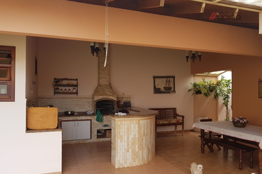 Casa &agrave; venda - 547m&sup2; - Zona I