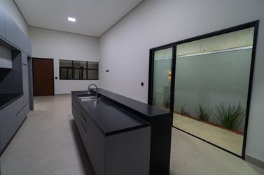 Casa &agrave; venda - 152m&sup2; - Paysage Essenza Condom&iacute;nio