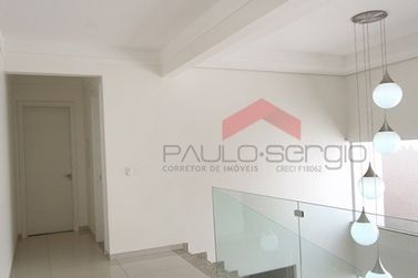 Sobrado &agrave; venda - 325m&sup2; - Zona II