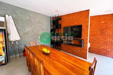 Casa &agrave; venda - 400m&sup2; - Zona II