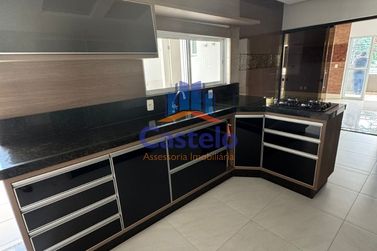 Apartamento para alugar - 176m&sup2; - ZONA I