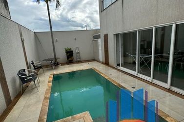 Casa &agrave; venda - 267m&sup2; - Ecoville Residence