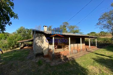 Ch&aacute;cara &agrave; venda - 4m&sup2; - Lovat