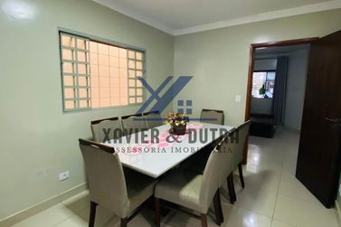 Casa &agrave; venda - 200m&sup2; - Jardim Aratimb&oacute;
