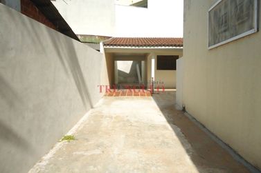 Casa &agrave; venda - 200m&sup2; - ZONA IV
