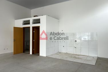 Sal&atilde;o Comercial para alugar - 120m&sup2; - Zona II