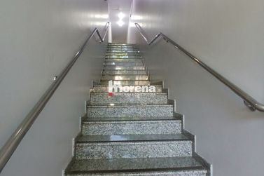 Sala Comercial para alugar - 100m&sup2; - Zona III