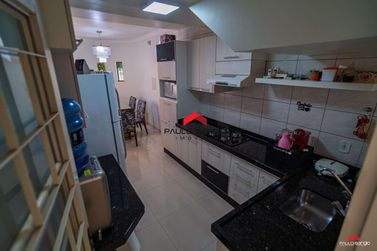 Sobrado &agrave; venda - 220m&sup2; - Jardim Lisboa