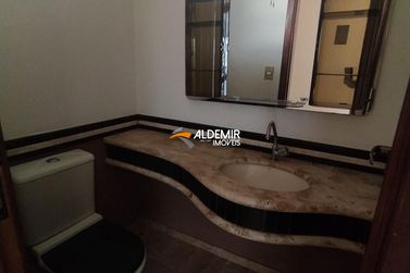 Sobrado &agrave; venda - 289m&sup2; - Zona Armaz&eacute;m