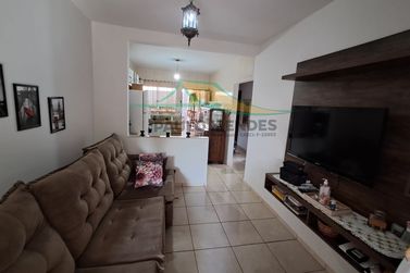Casa &agrave; venda - 106m&sup2; - JARDIM CASTELO BRANCO