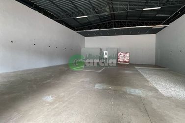 Sal&atilde;o Comercial para alugar - 260m&sup2; - Zona I