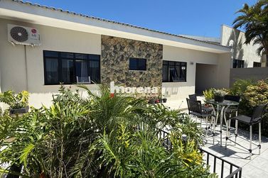 Casa &agrave; venda - 213m&sup2; - Jardim Primavera