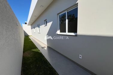 Casa &agrave; venda - 200m&sup2; - VILA BECKER