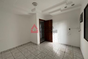 Casa para alugar - 100m&sup2; - Jardim Los Angeles