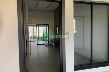 Casa &agrave; venda - 185m&sup2; - -