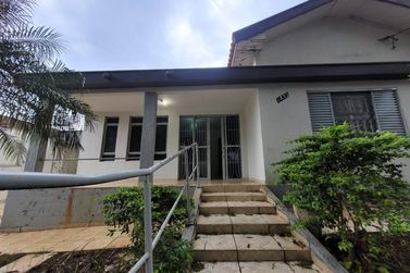 Casa para alugar - 324m&sup2; - Zona I