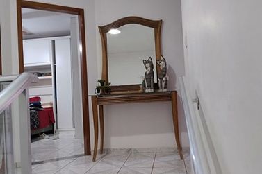 Sobrado &agrave; venda - 233m&sup2; - Zona I