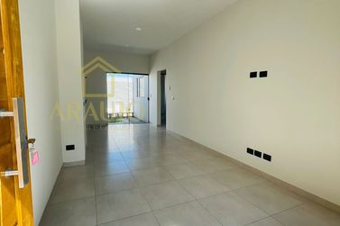 Casa &agrave; venda - 62m&sup2; - Jardim Sakai