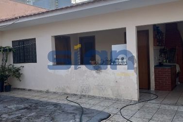 Casa &agrave; venda - 380m&sup2; - Jardim Global