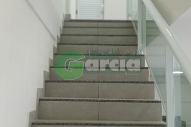 Sal&atilde;o Comercial para alugar - 240m&sup2; - Parque Colina Verde